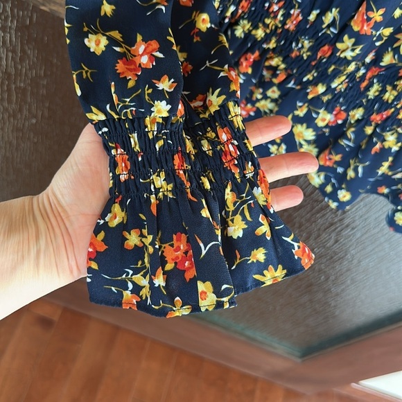 Victor Alfaro Floral Print Women's Top - size Large - Picture 8 of 9